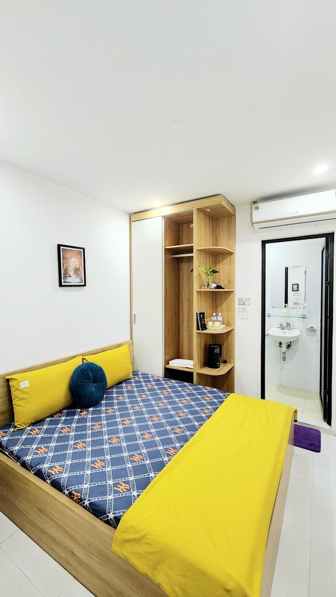 Hanoi Cozy Homestay Long Bien Exterior photo