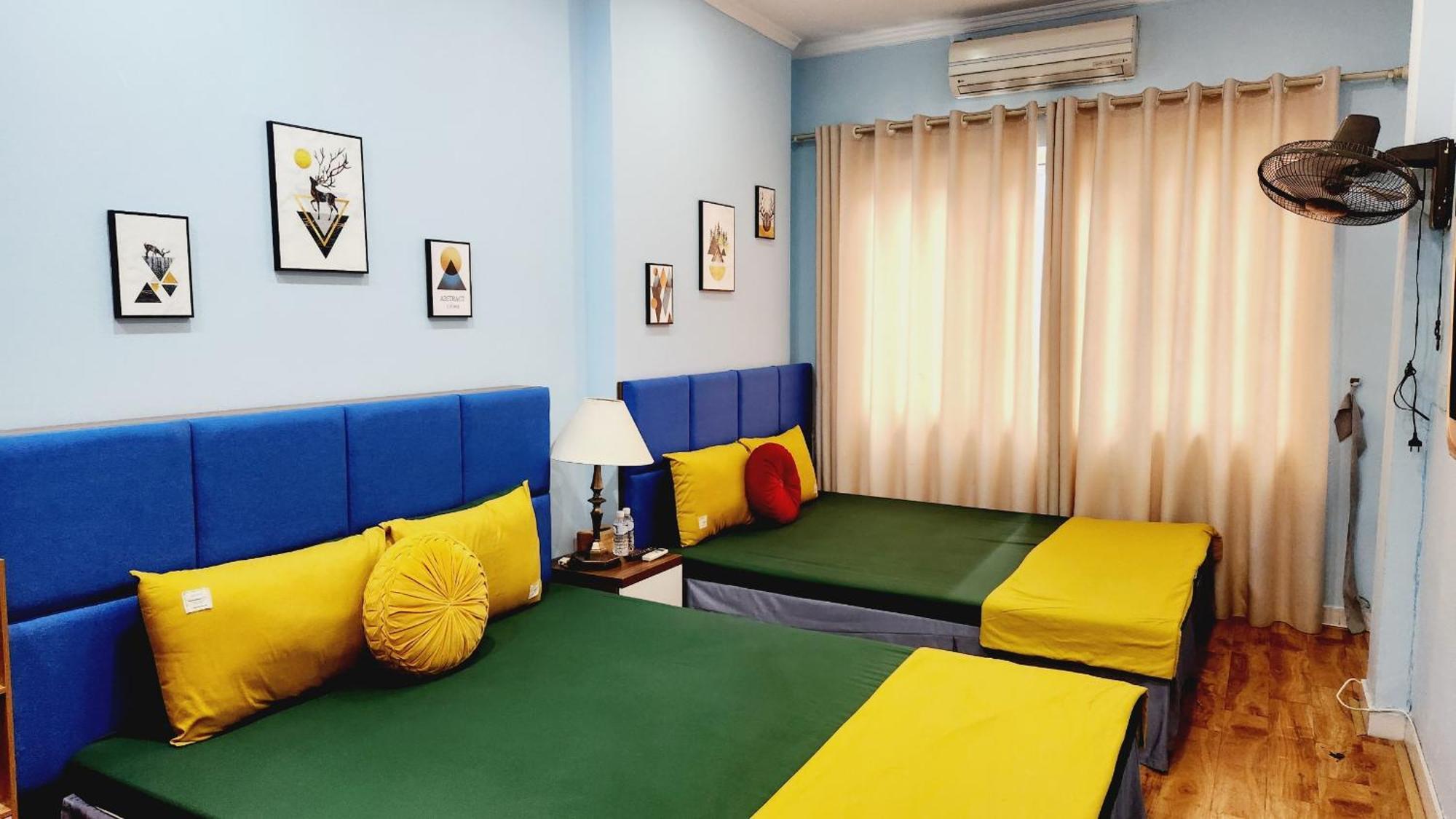 Hanoi Cozy Homestay Long Bien Exterior photo